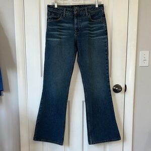 l.e.i. Low rise, flare jeans. Sz 11